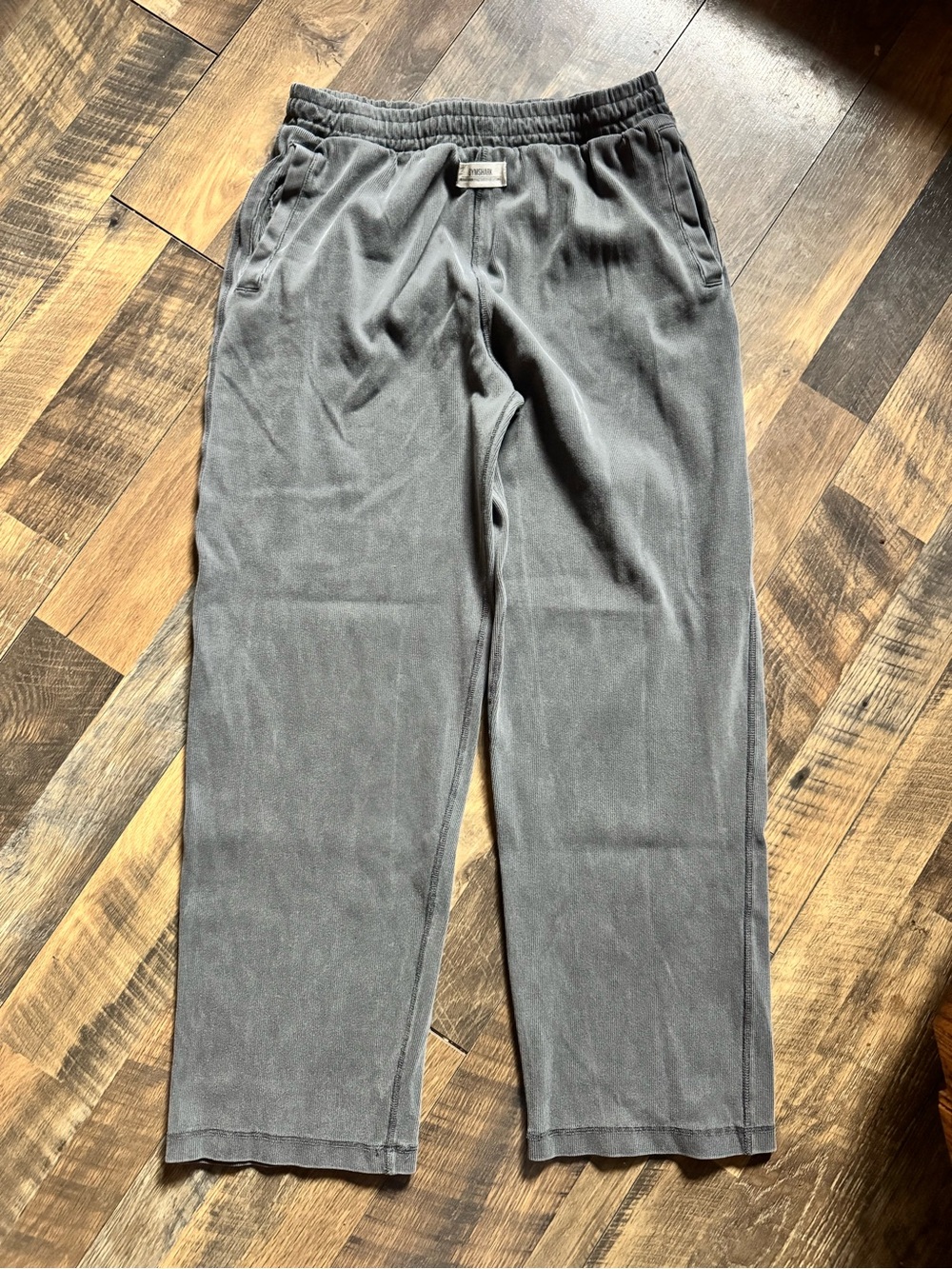 Gymshark Men's Charcoal Gray Jogger Pants